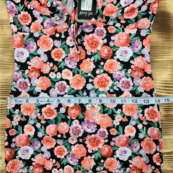 NWT Nasty Gal Pink Floral Bodycon Dress, Size 6, Puff Sleeve with Keyhole - Picture 12 of 14